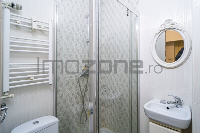 Drumul Sarii, 3 camere, 77 mp, et 5, 2 bai, bucatarie mare, disponibil imediat